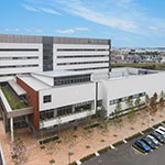 東北医科薬科大学　医学部教育研究棟